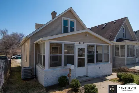 4319 S 27th St, Omaha, NE 68107