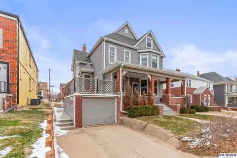 5012 Cass St, Omaha, NE 68132