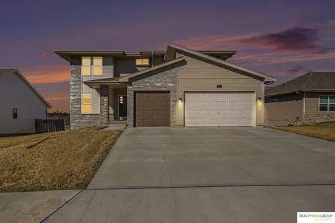 2708 N 191st Ave, Elkhorn, NE 68022