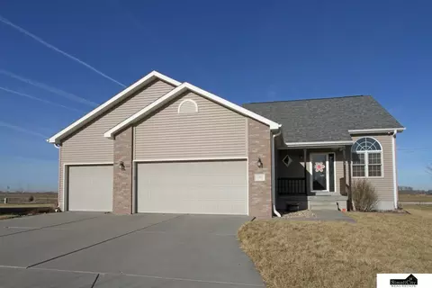 13411 Lucia Ct, Waverly, NE 68462
