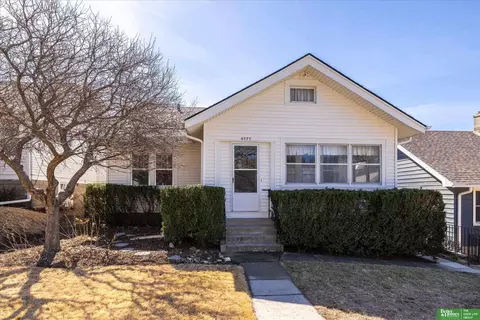 4575 Pacific St, Omaha, NE 68106