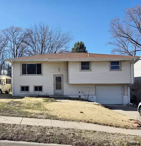 1612 Lincoln Ave, Plattsmouth, NE 68048