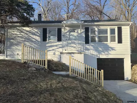 7272 N 34th St NE, Omaha, NE 68112