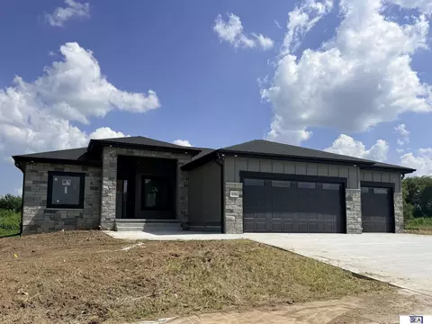 12511 S 87 Ave, Papillion, NE 68046