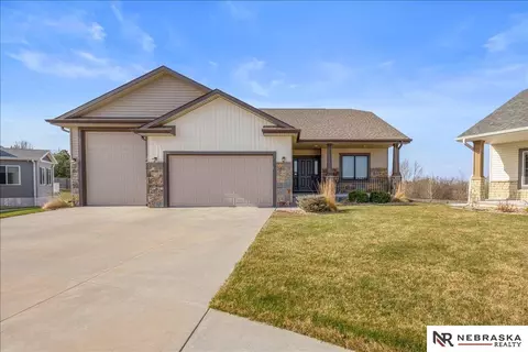 8345 S 65th St, Lincoln, NE 68516