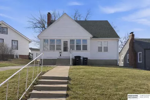 4657 William St, Omaha, NE 68106