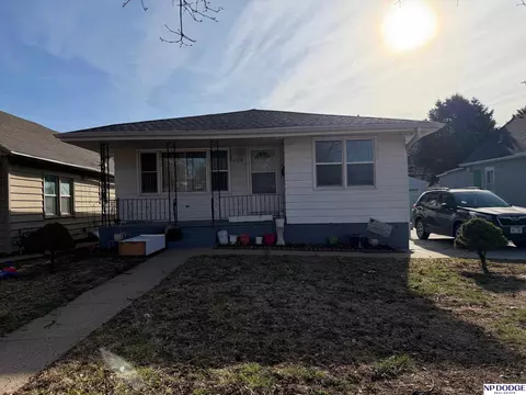 4319 S 26th St, Omaha, NE 68107