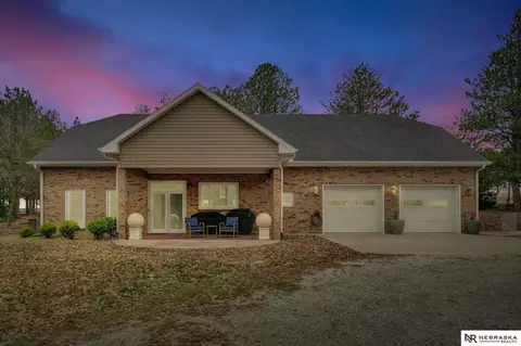195 N 148th St, Lincoln, NE 68527