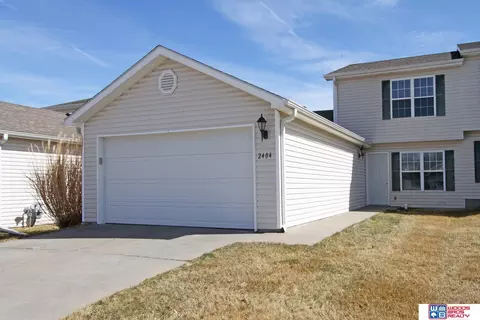 2404 Ramsey Rd, Lincoln, NE 68528