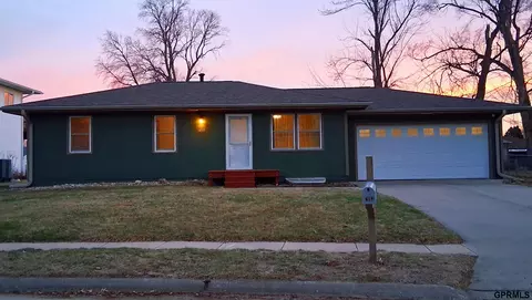 1403 Wright St, Blair, NE 68008