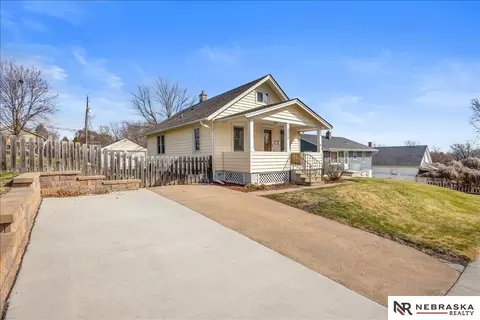 3528 Madison St, Omaha, NE 68107