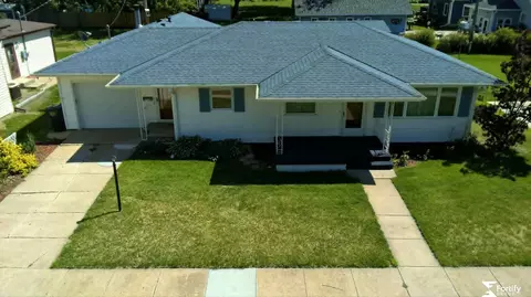 1017 K St, Geneva, NE 68361