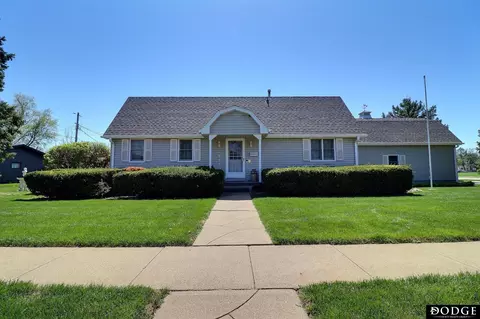 1935 E Bramblewood Ln, Fremont, NE 68025