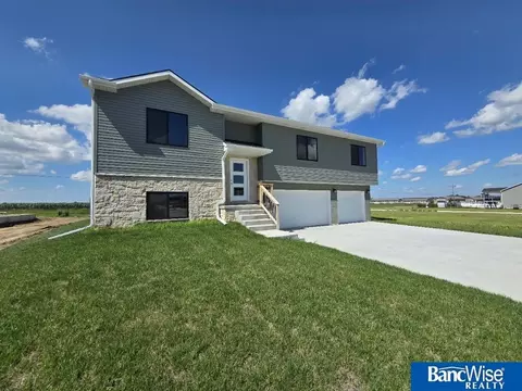 918 W Avondale St, Lincoln, NE 68523