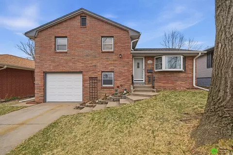1930 N 62nd St, Lincoln, NE 68505
