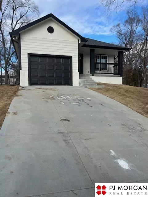 1415 M St, Omaha, NE 68107