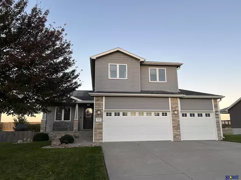 1025 Cyprus Blvd, Hickman, NE 68372