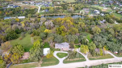 6000 Rokeby Rd, Lincoln, NE 68516