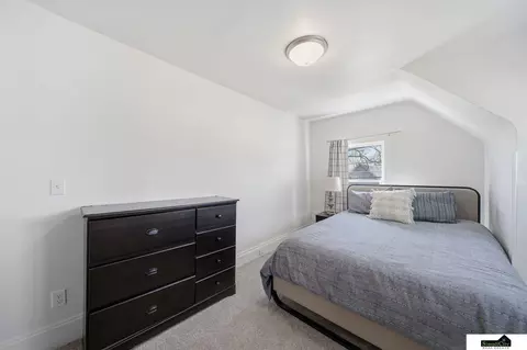 Bedroom - 800 Scott St, Beatrice, NE 68310 photo 5 of 6