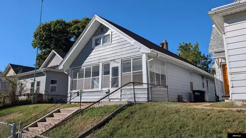 1944 S 11 St, Omaha, NE 68108