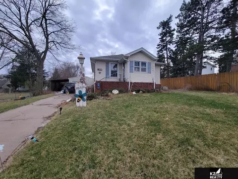 3529 Melrose Ave, Lincoln, NE 68506