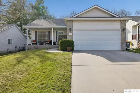 1621 SW 36 St, Lincoln, NE 68522