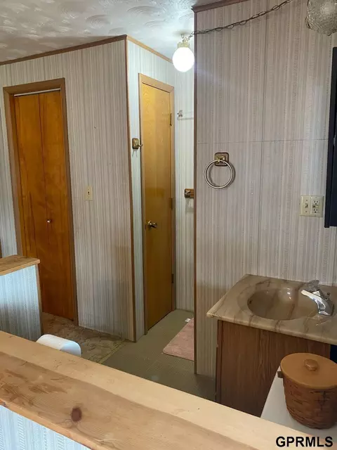 Bath - 311 E Cheyenne St, Exeter, NE 68351 photo 5 of 5