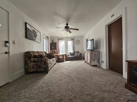 Living - 311 E Cheyenne St, Exeter, NE 68351 photo 4 of 4