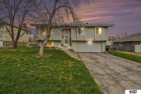 9164 Sprague St, Omaha, NE 68134