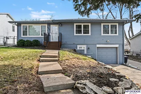 6209 Elm St, Omaha, NE 68106