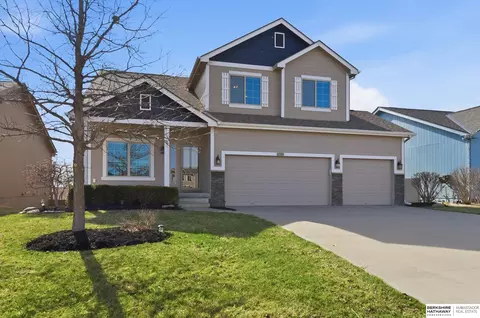 4305 Waterford Ave, Bellevue, NE 68123