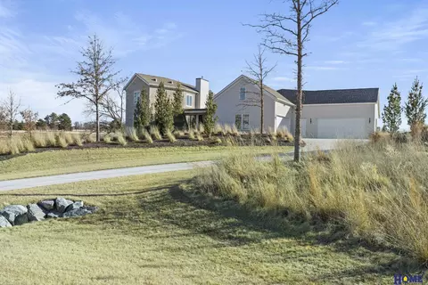 11737 Seabiscuit Ln, Walton, NE 68461