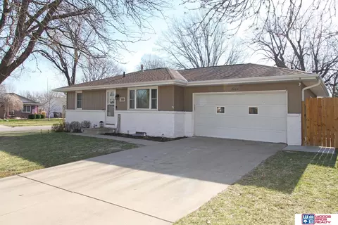 3100 S 54th St, Lincoln, NE 68506