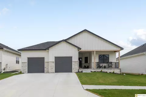 11711 S 189 St, Gretna, NE 68028