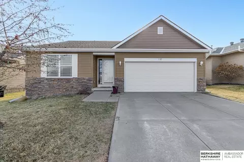 17129 Colony Dr, Omaha, NE 68136