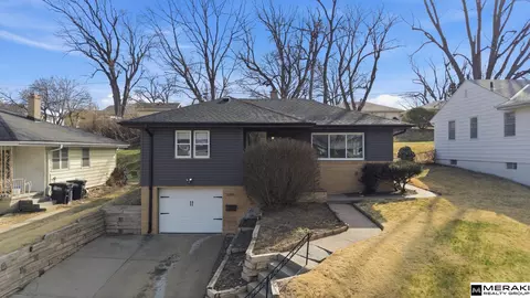 2309 S 50th St, Omaha, NE 68106