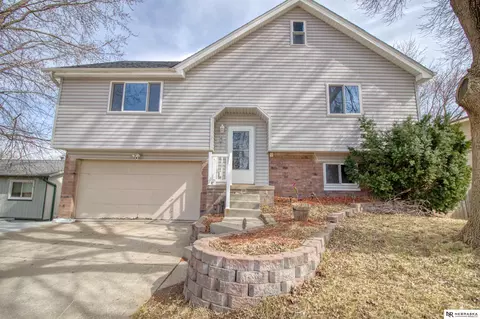 1225 James St, Plattsmouth, NE 68048