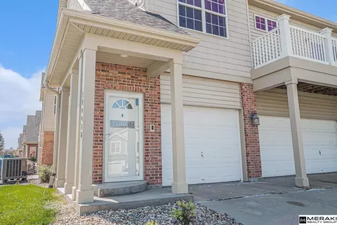 14002 Tregaron Ridge Ave #B, Bellevue, NE 68123