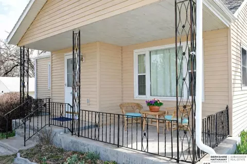Exterior - 15709 S 180th St, Springfield, NE 68059 photo 3 of 7