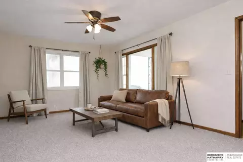Living - 15709 S 180th St, Springfield, NE 68059 photo 1 of 4
