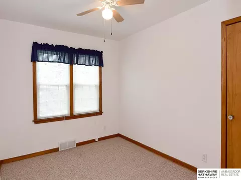Bedroom - 15709 S 180th St, Springfield, NE 68059 photo 4 of 6