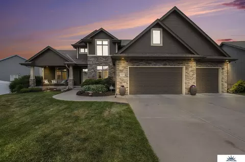 14906 S 24th St, Bellevue, NE 68123