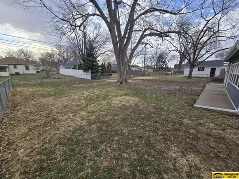 Exterior - 224 S 19th St, Beatrice, NE 68310 photo 5 of 5