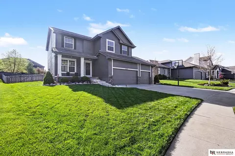 8539 N 169th St, Bennington, NE 68007