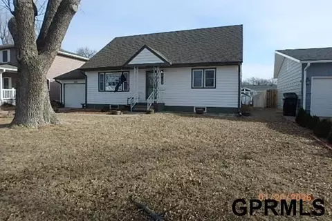 1740 N Mayfair Ave, Fremont, NE 68025
