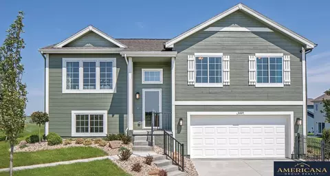8009 N 113 St, Omaha, NE 68142