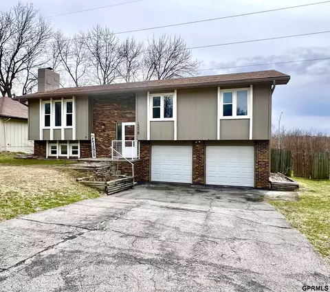 15029 Mason St, Omaha, NE 68154