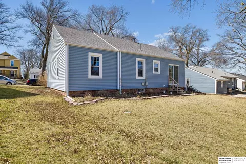 Exterior - 1106 N 8 St, Beatrice, NE 68310 photo 4 of 4
