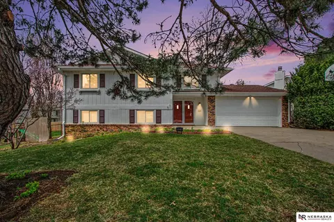 1874 S 133rd St, Omaha, NE 68144