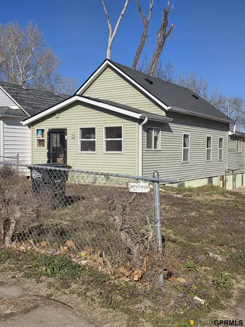 2409 N 29 St, Omaha, NE 68111